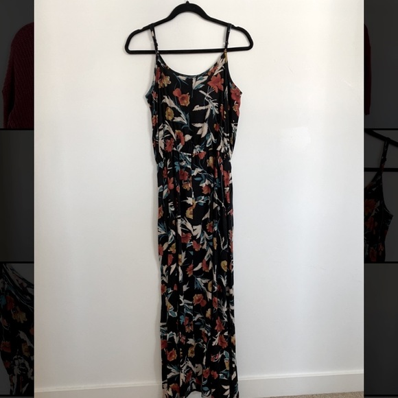 Floral Maxi Dress - Picture 1 of 3
